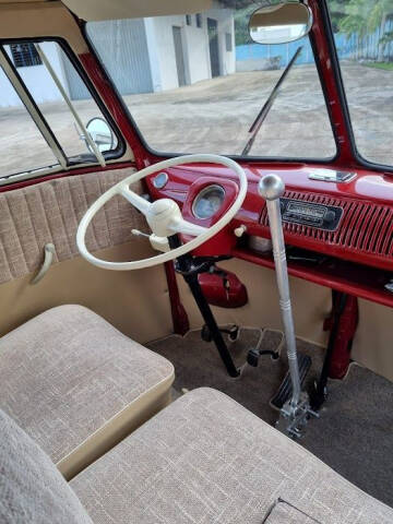 1973 Volkswagen Bus