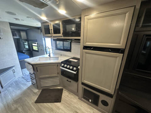 2022 FOR SALE!!  Jayco Jayfeather 27BHB