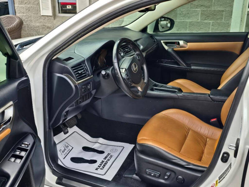 2017 Lexus CT 200h
