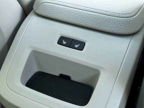 2022 Volvo S60 B5 Momentum