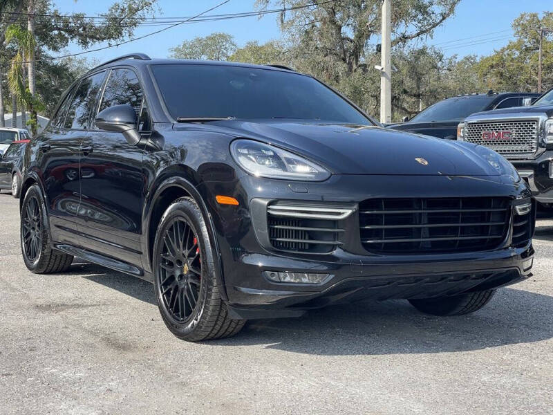 2016 Porsche Cayenne GTS