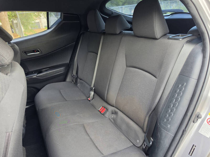 2019 Toyota C-HR LE