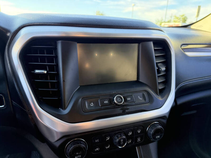 2018 GMC Acadia SLE-1