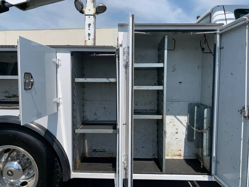 2004 Ford F-650 Super Duty