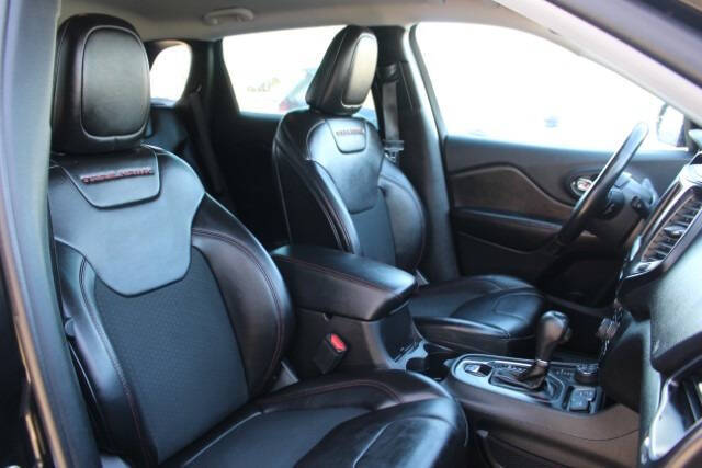 2019 Jeep Cherokee Trailhawk