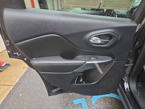 2019 Jeep Cherokee Latitude