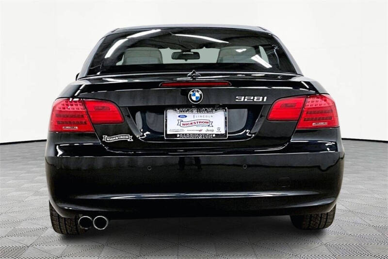 2012 BMW 3 Series 328i
