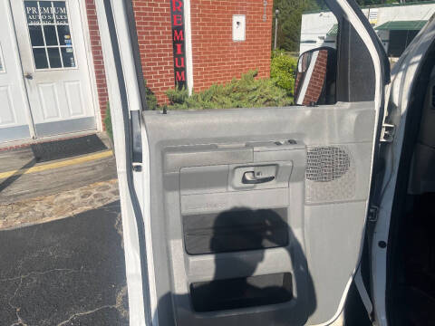 2011 Ford E-Series E-150