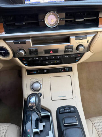 2014 Lexus ES 300h