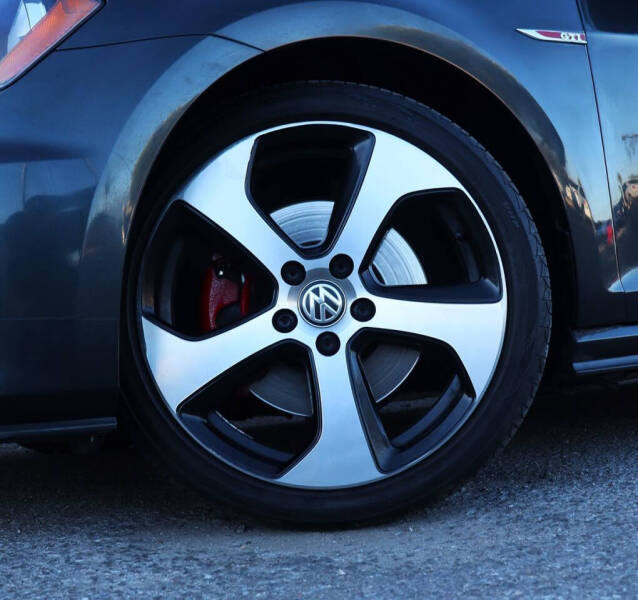 2015 Volkswagen Golf GTI SE