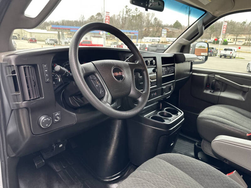 2023 GMC Savana 2500