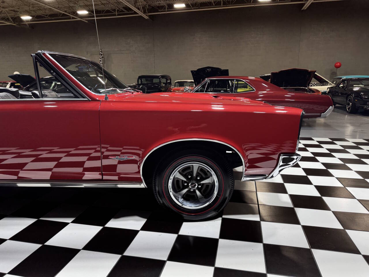 1966 Pontiac GTO 33