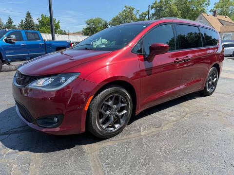 2018 Chrysler Pacifica Touring L Plus