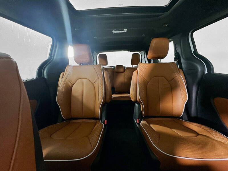 2026 Chrysler Pacifica Pinnacle