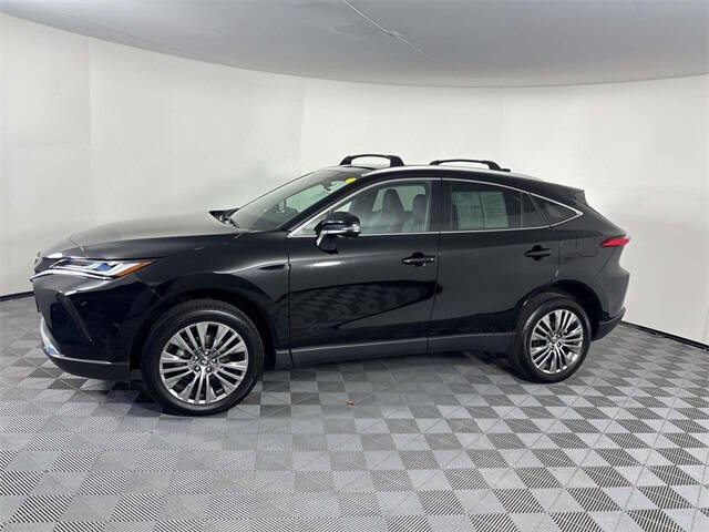 2024 Toyota Venza XLE