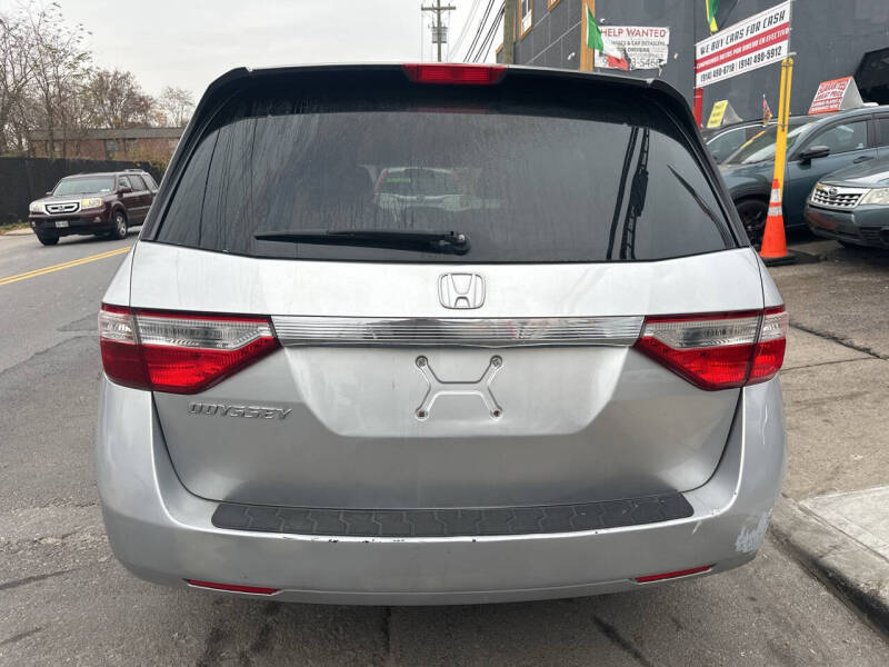 2011 Honda Odyssey LX