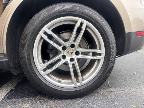 2017 Porsche Macan