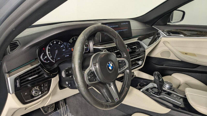 2018 BMW 5 Series 530i