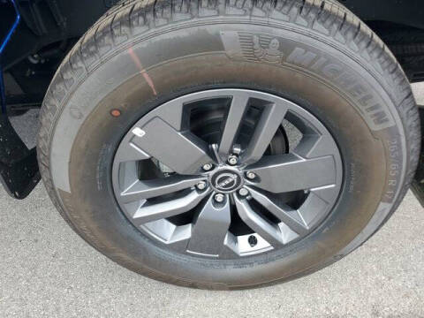 2025 Nissan Frontier SV