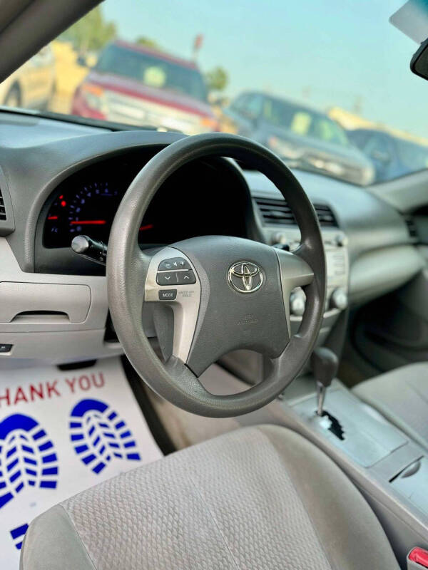 2011 Toyota Camry LE