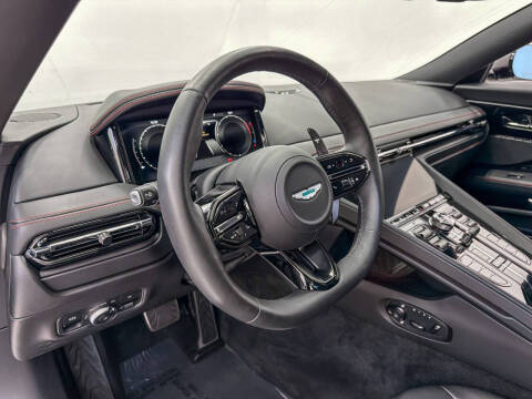 2025 Aston Martin DB12 V8