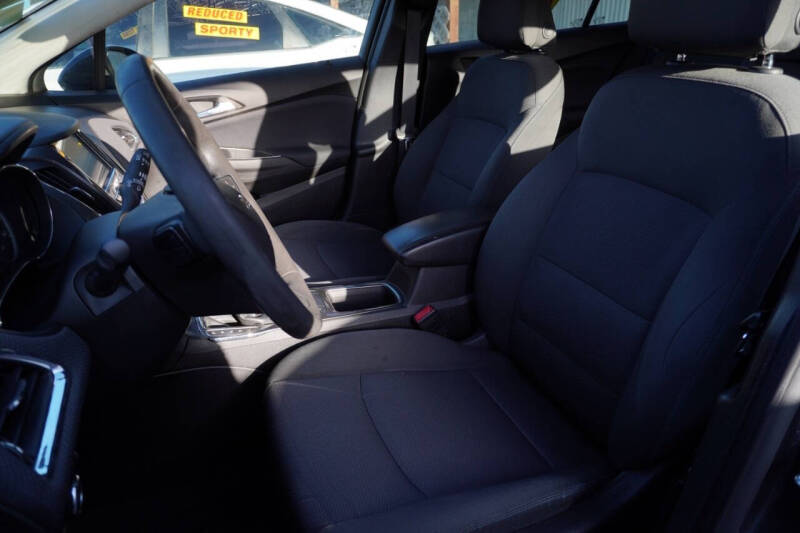 2018 Chevrolet Cruze LT Auto