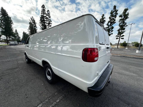 2001 Dodge Ram Van 3500