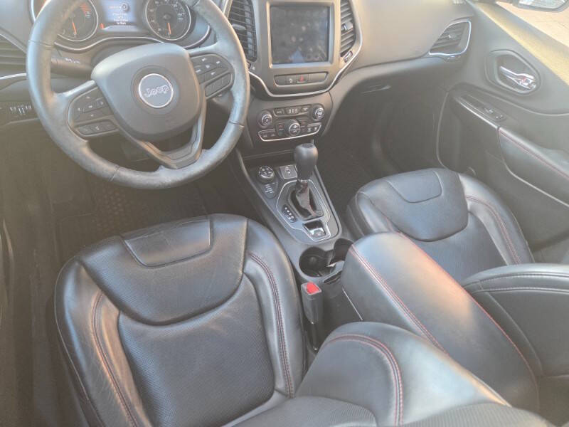 2019 Jeep Cherokee Trailhawk