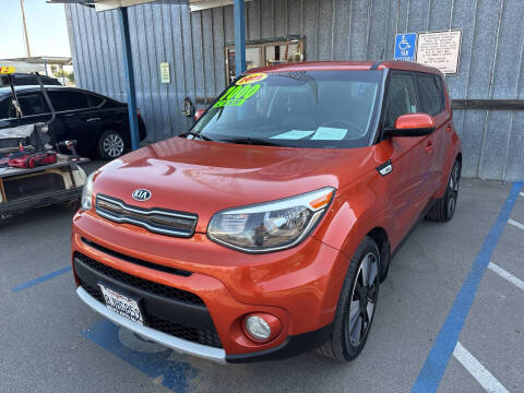 2019 Kia Soul +