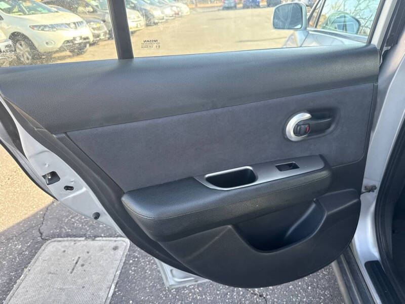 2007 Nissan Versa 1.8 S