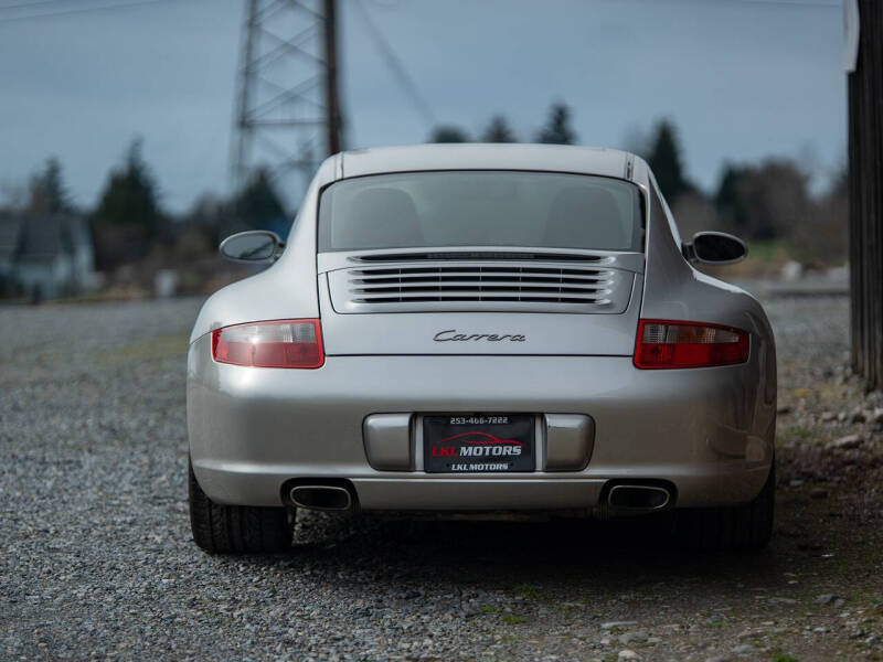 2005 Porsche 911 Carrera