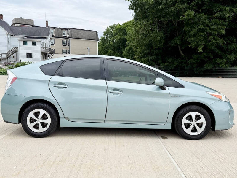 2013 Toyota Prius Two