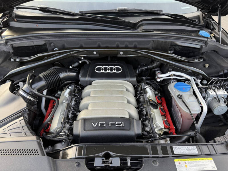 2012 Audi Q5 3.2 quattro Premium Plus