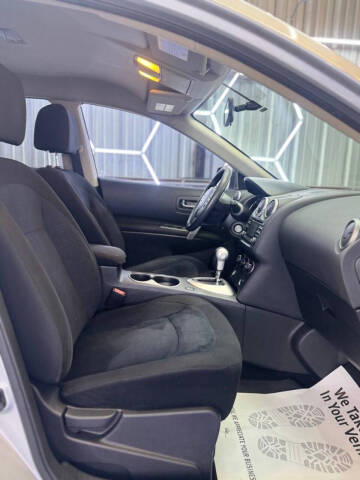 2014 Nissan Rogue Select S