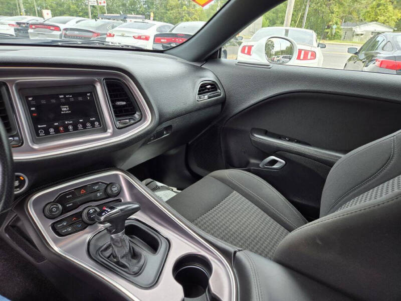 2019 Dodge Challenger SXT