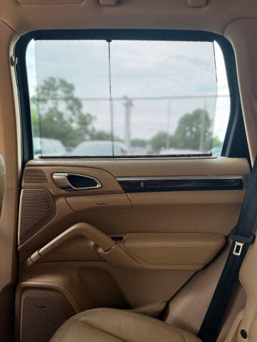 2012 Porsche Cayenne Tiptronic