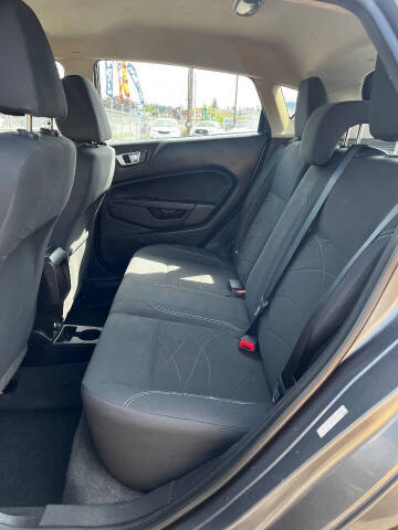 2014 Ford Fiesta SE