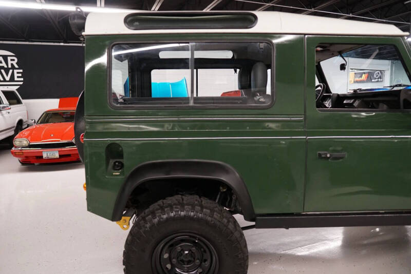 2000 Land Rover Defender