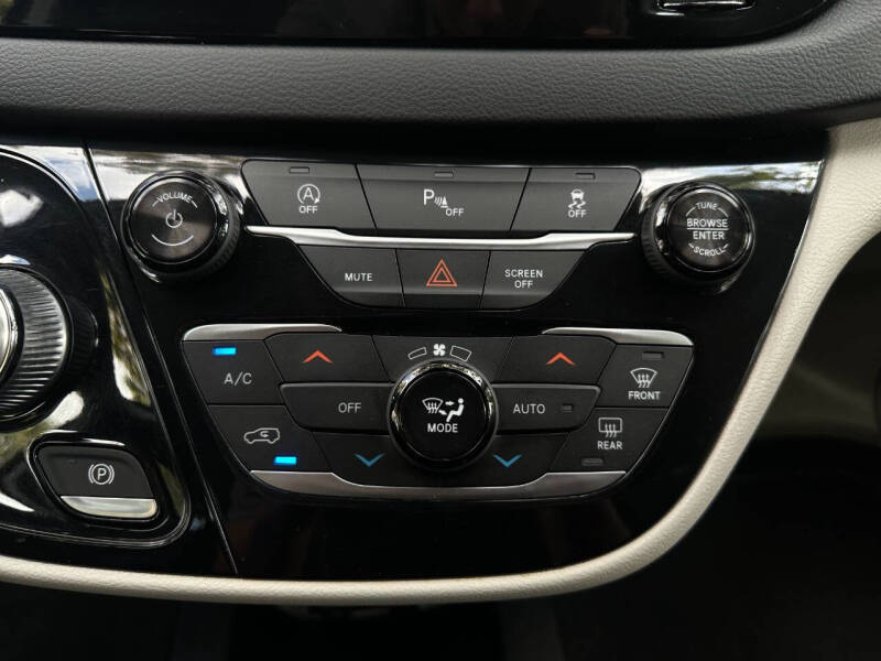 2018 Chrysler Pacifica Touring Plus