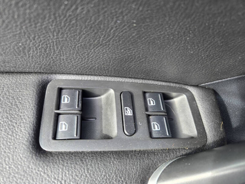 2021 Volkswagen Passat R-Line