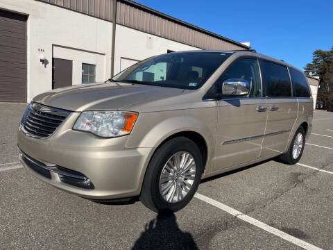 2014 Chrysler Town and Country for sale at Auto Land Inc in Fredericksburg VA