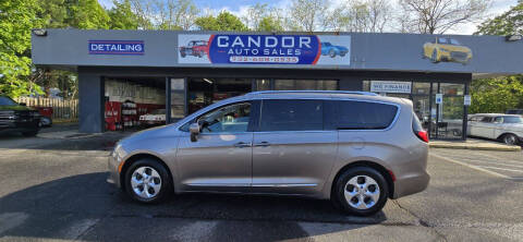 2017 Chrysler Pacifica Touring-L Plus