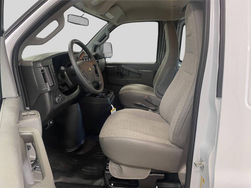 2026 Chevrolet Express 2500