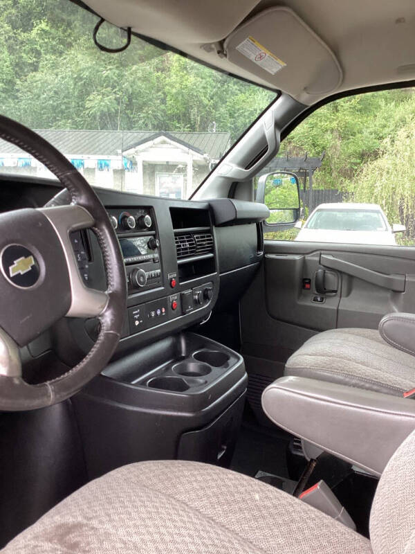 2016 Chevrolet Express 2500