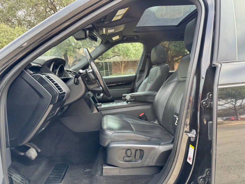 2020 Land Rover Discovery SE