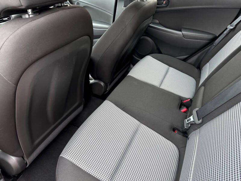 2022 Hyundai Kona SE