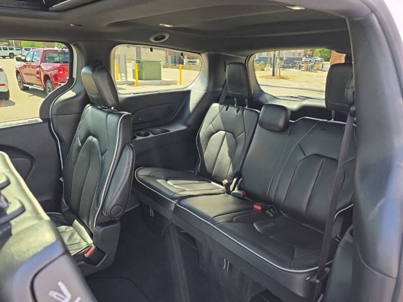 2025 Chrysler Pacifica Limited