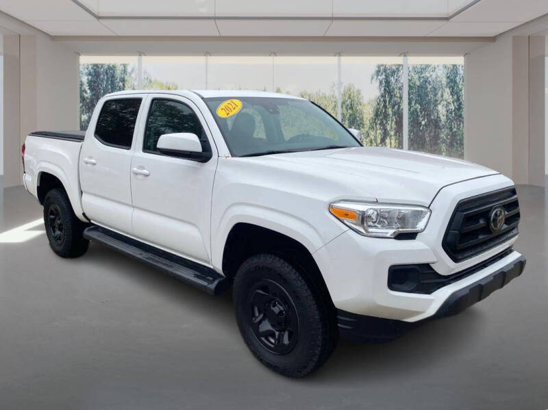 2021 Toyota Tacoma SR's photo