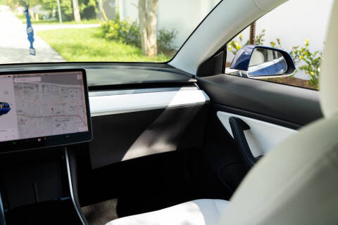 2020 Tesla Model 3 Standard Range