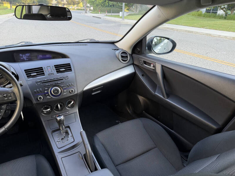 2012 Mazda MAZDA3 i Touring